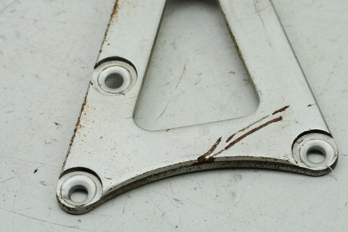 SUZUKI RG 125 NF12B GAMMA Footrest Holder Rider Left Bracket Footrest Plate