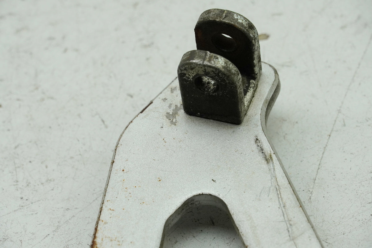 SUZUKI RG 125 NF12B GAMMA Footrest Holder Rider Left Bracket Footrest Plate