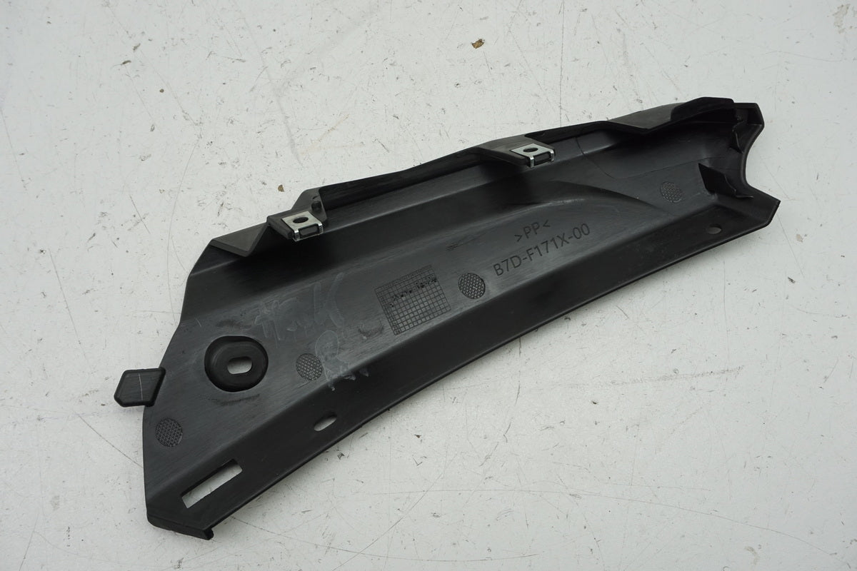 YAMAHA MT 125 A RE39 Fairing Rear Right Lower Cover Trim