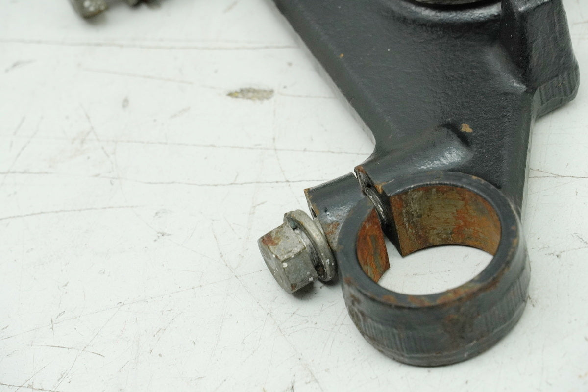 SUZUKI RG 125 NF12B GAMMA Lower Triple Clamp (for Fork Stanchion)