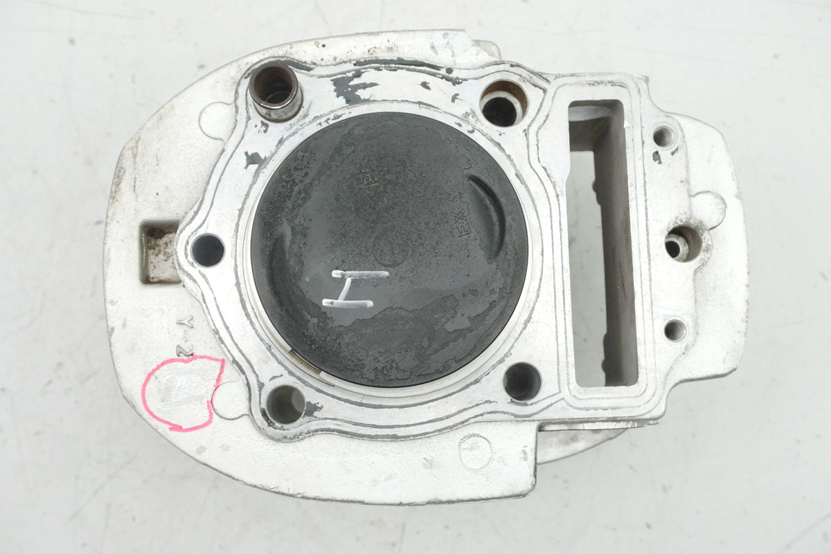 YAMAHA XVS 1100 VP05 DRAG STAR Front Cylinder & Piston