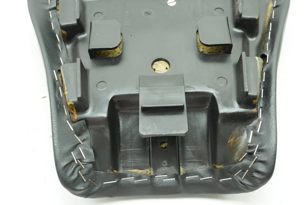 TRIUMPH SPEED TRIPLE 955 i 595 N Fahrersitz Sitz Seat T2304870