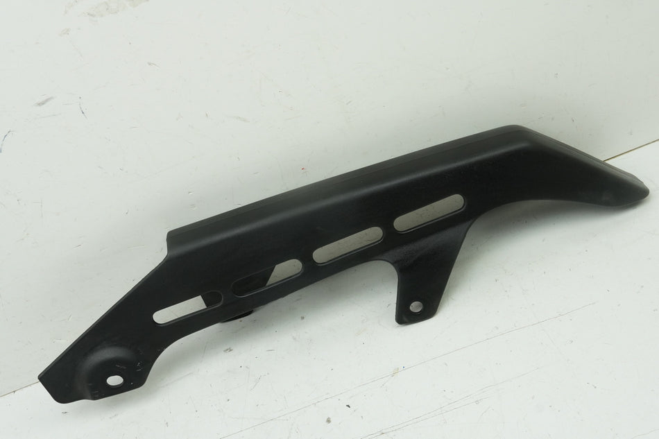 SUZUKI RG 125 NF12B GAMMA Chain Guard original Chain Case Cover Swingarm