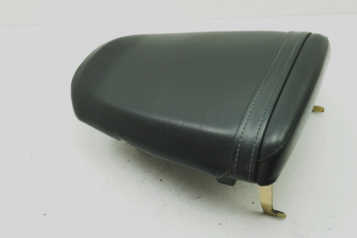 TRIUMPH SPEED TRIPLE 955 i 595 N Soziussitz Sitz hinten Beifahrer Seat T2304880
