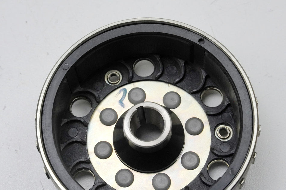 VESPA Primavera 50 4T 3V i-Get Lima Rotor Polrad Lichtmaschine 1A003819
