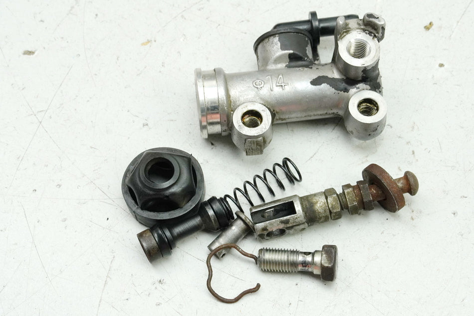KAWASAKI Z 750 E KZ750E Cilindro maestro de freno trasero Bomba de freno Cilindro maestro de freno de pie