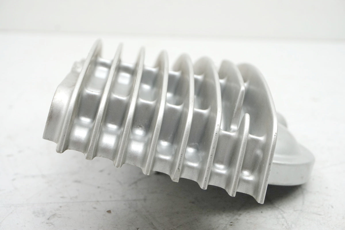 YAMAHA XVS 1100 VP05 DRAG STAR Cylinder Head Cover Rear Engine Cover