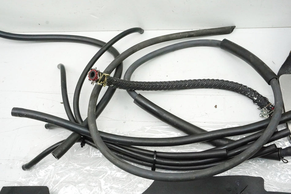 Yamaha FJ 1200 3CW Tornillos y Piezas Pequeñas y Soportes