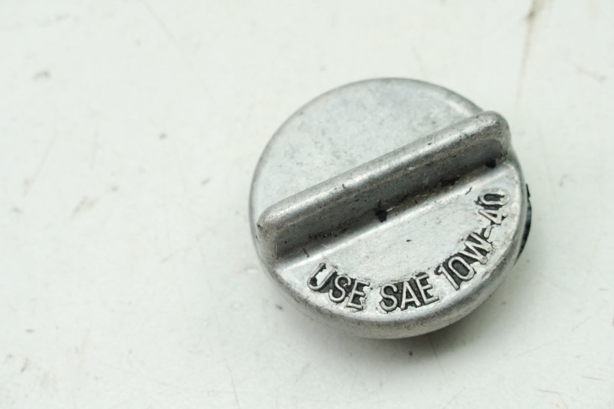 KAWASAKI Z 750 E KZ750E Oil Filler Cap Cover Screw Oil