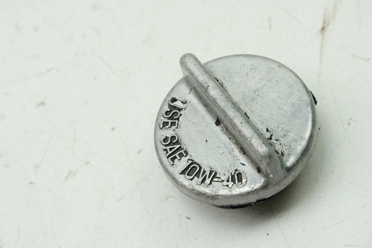KAWASAKI Z 750 E KZ750E Oil Filler Cap Cover Screw Oil