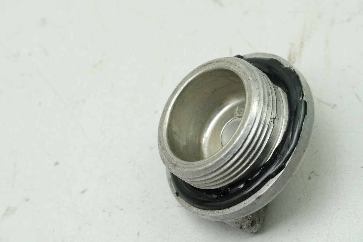 KAWASAKI Z 750 E KZ750E Oil Filler Cap Cover Screw Oil