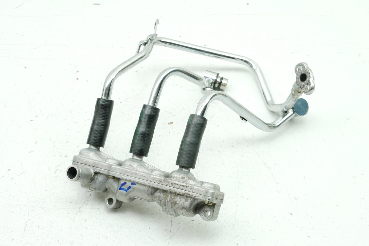 Honda GL 1500 F6C Valkyrie SC34 Steuerung Lufteinspritzung links Rohr Luftzufuhr