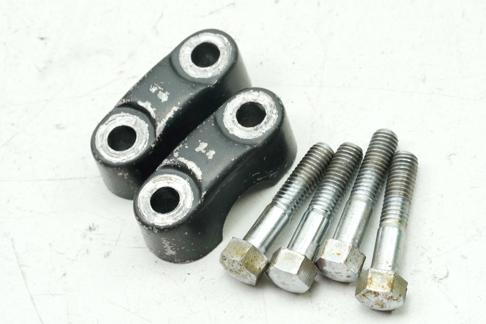 KAWASAKI Z 750 E KZ750E Lenkerklemmung oben Halter Lenker Schrauben Klemmbock
