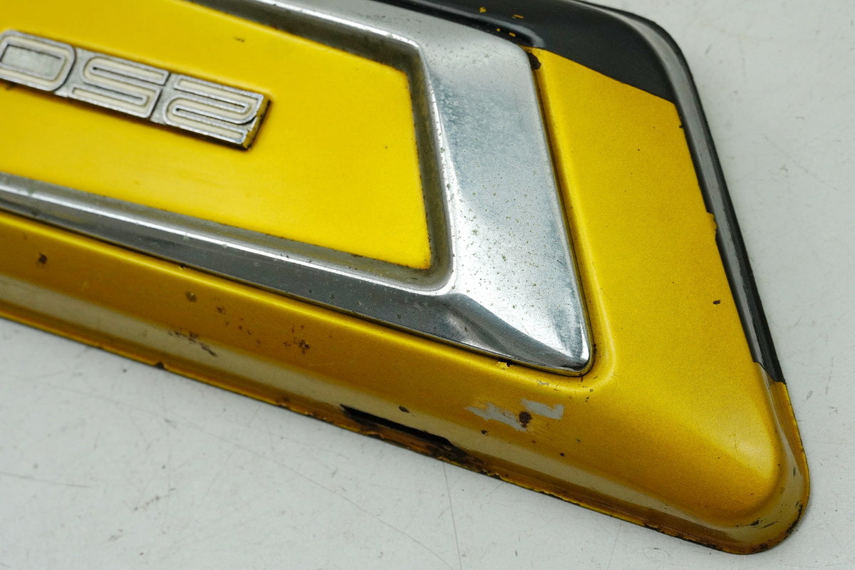 YAMAHA DS7 250 Seitendeckel rechts Abdeckung Cover Blende am Rahmen