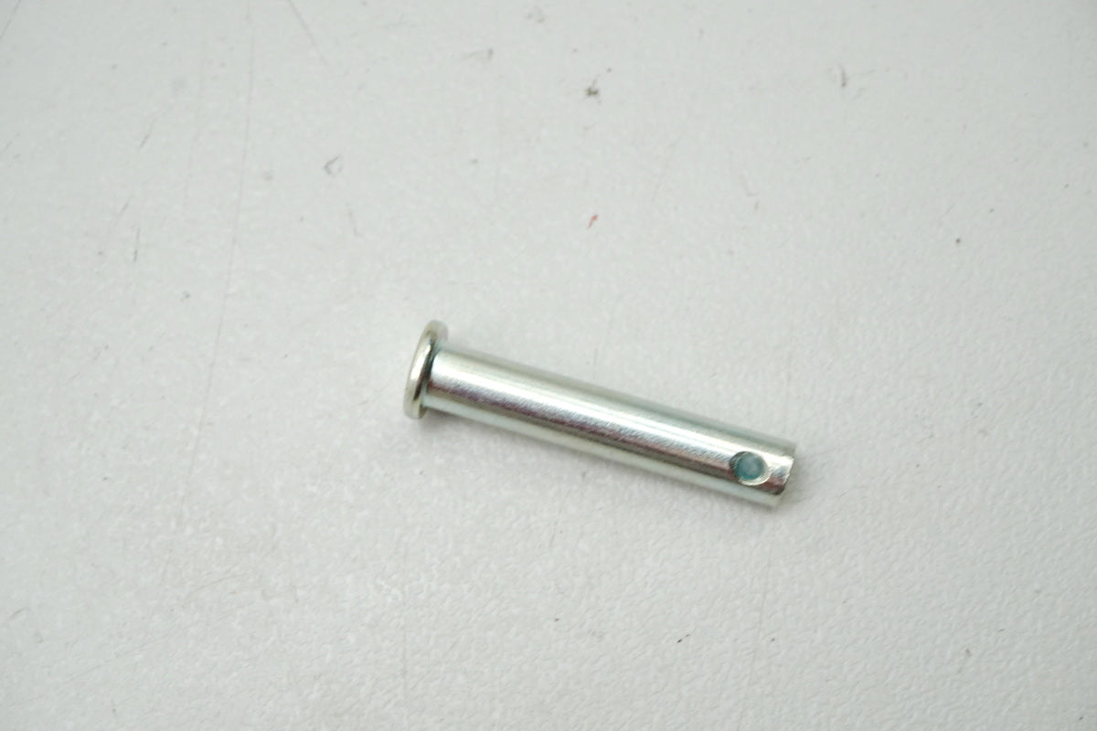 Yamaha Schraube Stift Halter Fixierung Fußraste original 91701-06032 DT TW - NEU