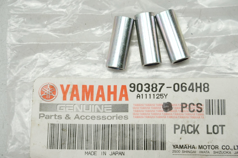 Yamaha 3 x casquillo distanciador soporte estribo original 90387-064H8 NUEVO
