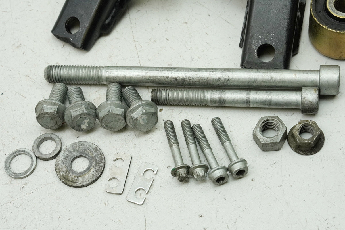 BMW K 1200 LT A K2LT Bracket Engine Screws Bushings Strut Engine Mount
