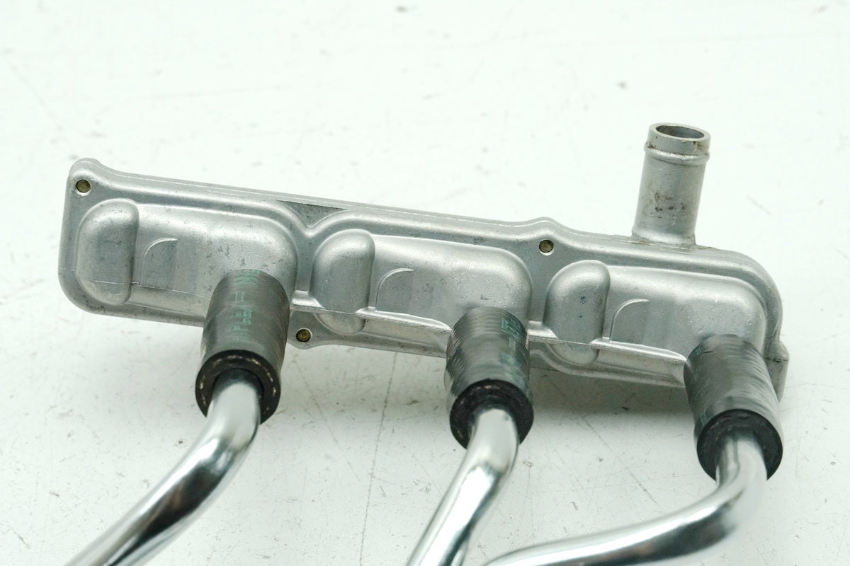 Honda GL 1500 F6C Valkyrie SC34 Steuerung Lufteinspritzung rechts Rohr Luftzufuhr
