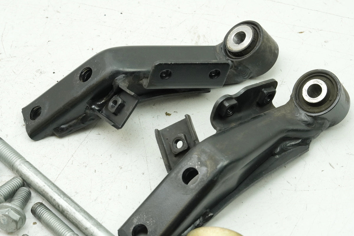 BMW K 1200 LT A K2LT Bracket Engine Screws Bushings Strut Engine Mount