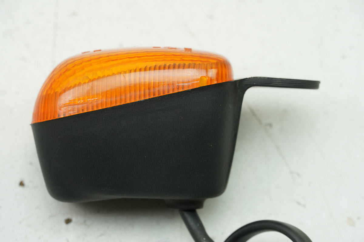 Aprilia Pegaso 650 GA (MX) Blinker links vorn Blinkerblende Blinkerglas