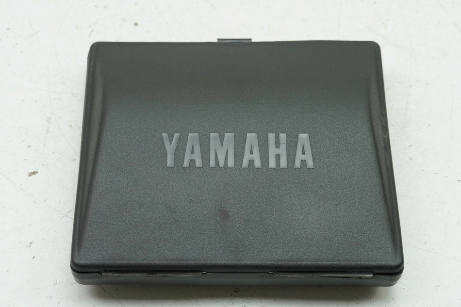 YAMAHA SR 250 3Y8 Werkzeugfach Werkzeugbox Staufach Box Gehäuse