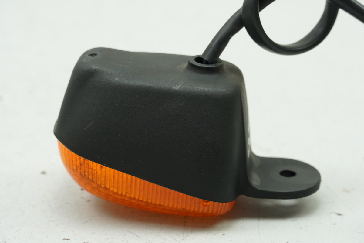Aprilia Pegaso 650 GA (MX) Blinker links vorn Blinkerblende Blinkerglas