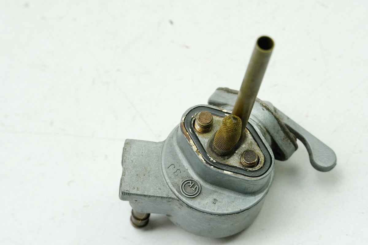 YAMAHA DS7 250 Benzinhahn original Kraftstoffhahn (für Tank Kraftstofftank)