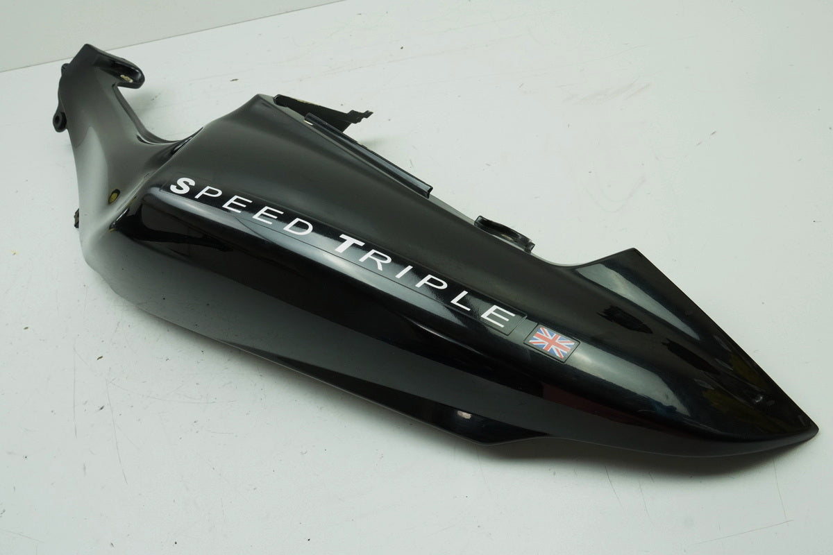 TRIUMPH SPEED TRIPLE 955 i 595 N Heckverkleidung links Abdeckung Cover T2304790