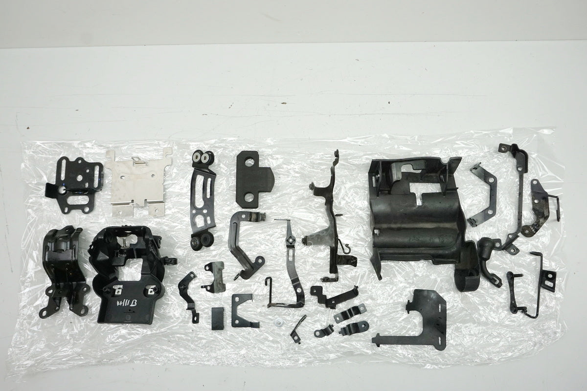 YAMAHA MT 125 A RE39 Brackets Holders Mounts Supports