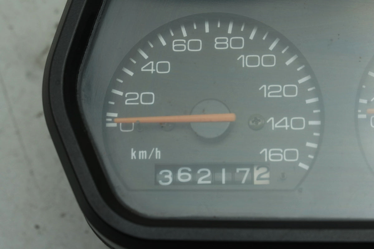 SUZUKI RG 125 NF12B GAMMA Tacho Cockpit Instrumente Speedometer - 36217 km