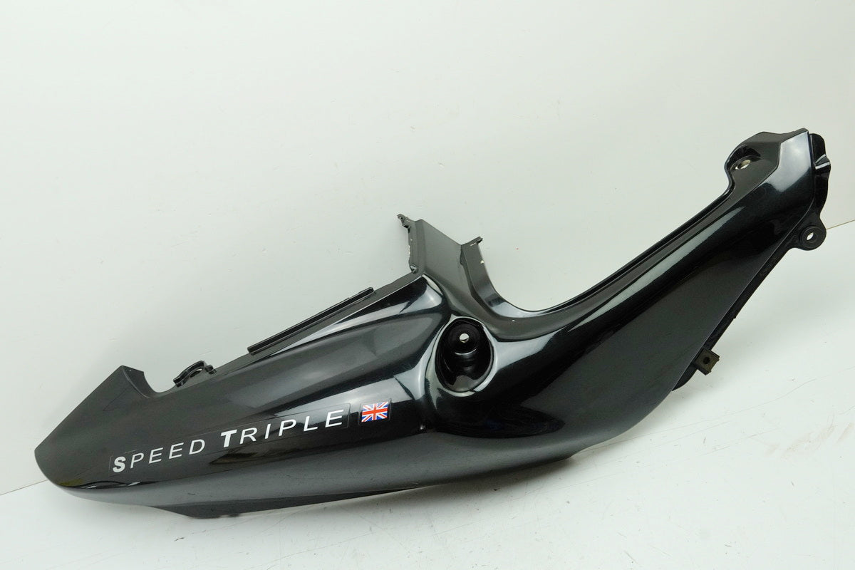 TRIUMPH SPEED TRIPLE 955 i 595 N Heckverkleidung rechts Abdeckung Cover T2304780