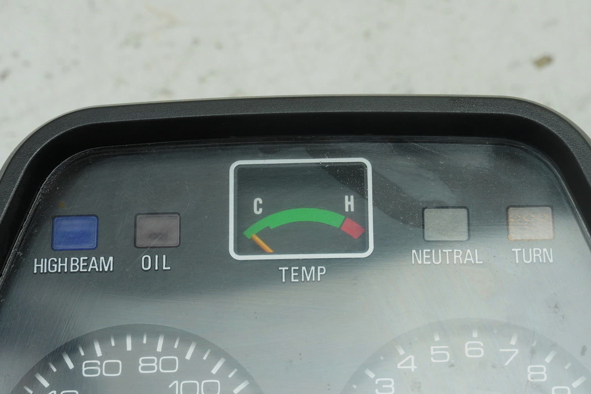 SUZUKI RG 125 NF12B GAMMA Tacho Cockpit Instrumente Speedometer - 36217 km
