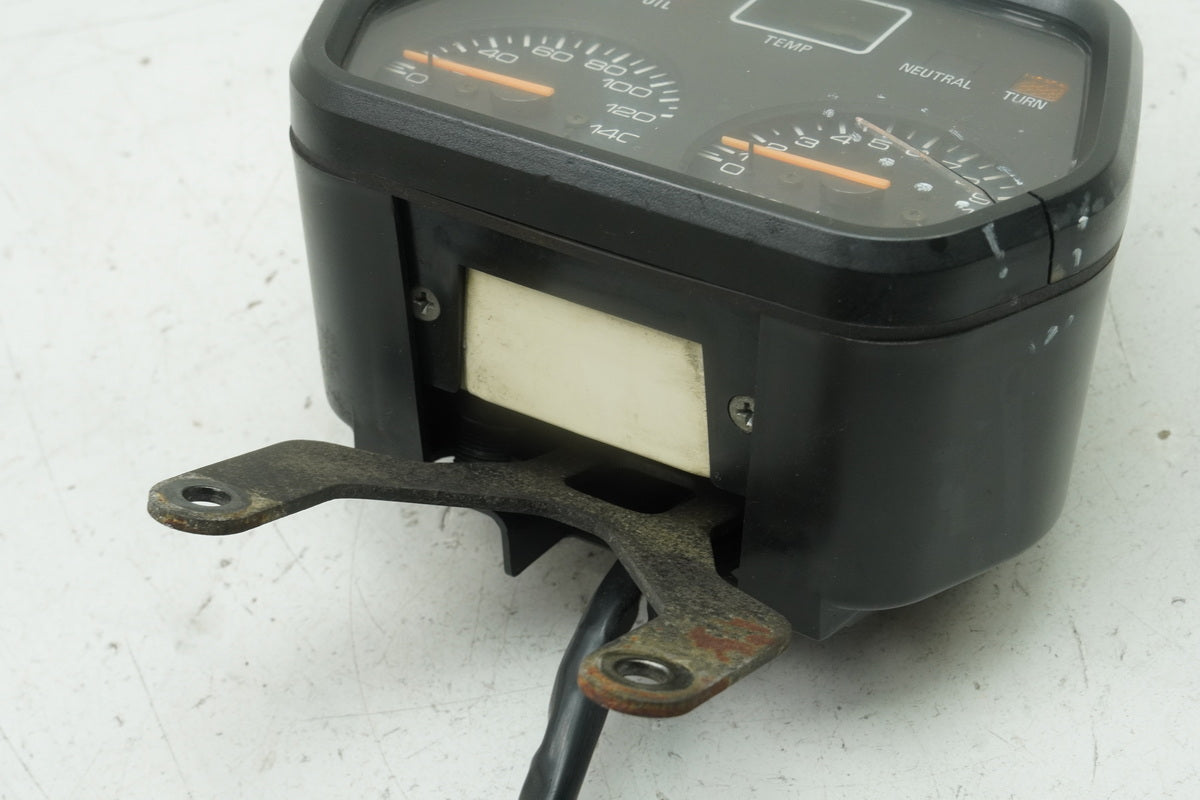 SUZUKI RG 125 NF12B GAMMA Tacho Cockpit Instrumente Speedometer - 36217 km