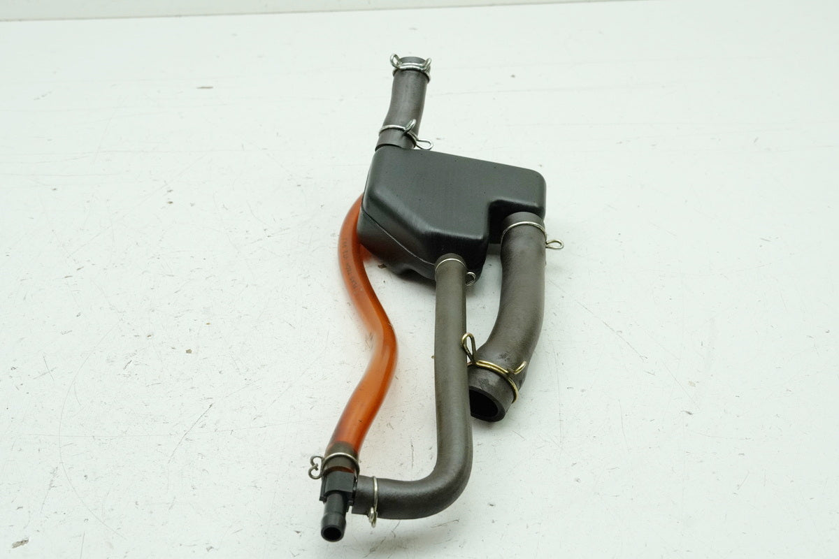 Honda GL 1500 F6C Valkyrie SC34 Reservoir Vent Engine Gearbox Crankcase