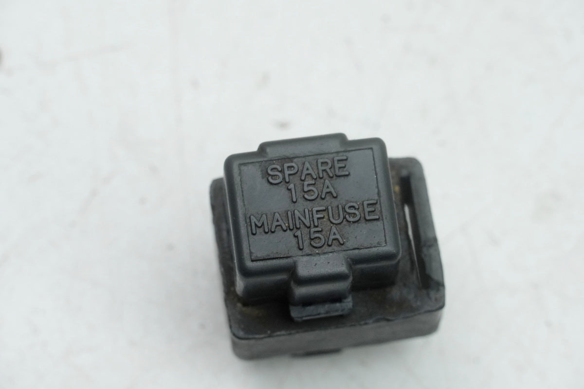 SUZUKI RG 125 NF12B GAMMA Sicherung 15A Sicherungskasten