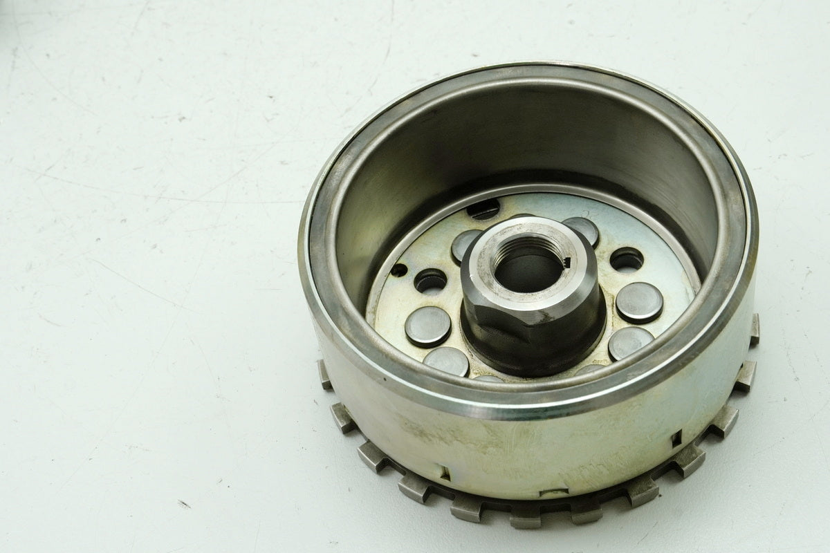 TRIUMPH SPEED TRIPLE 955 i 595 N Rotor volante del alternador T1300501