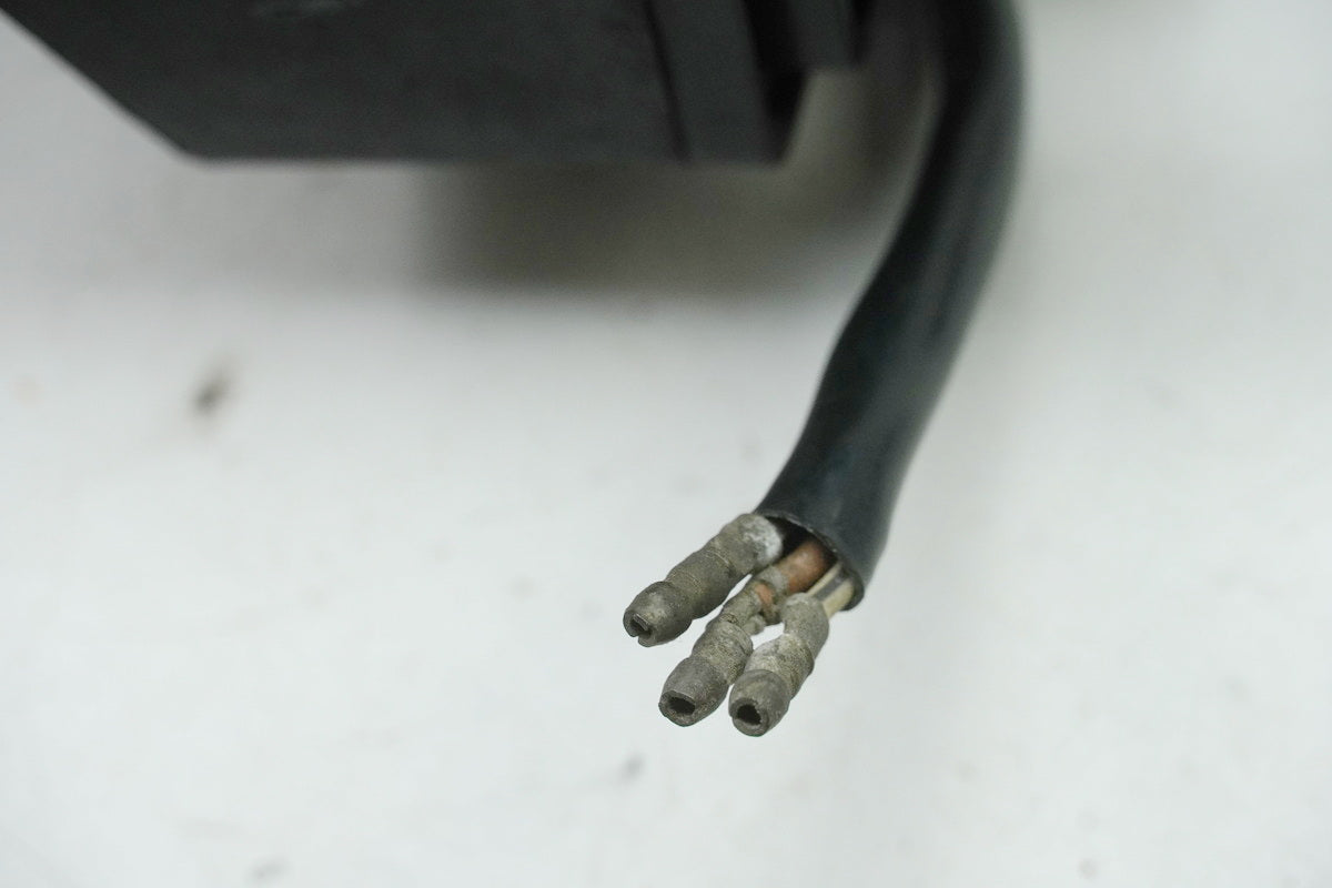 SUZUKI RG 125 NF12B GAMMA Rücklicht Gehäuse Fassung Lampe