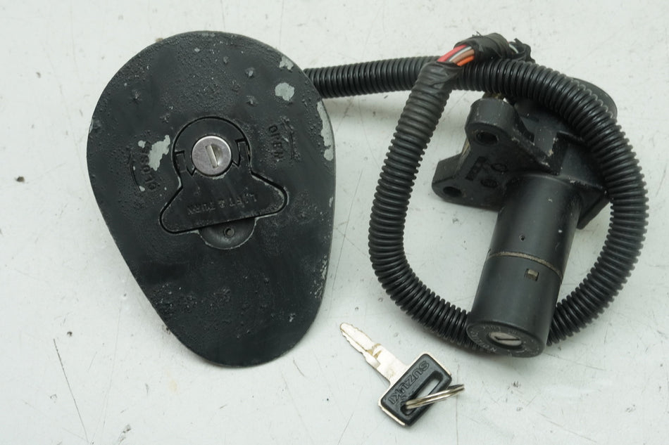 SUZUKI RG 125 NF12B GAMMA Juego de cerraduras, cerradura de encendido, tapa de combustible, 1 llave