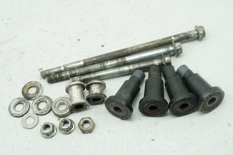 SUZUKI RG 125 NF12B GAMMA Bracket Engine Axle Bolts Screws Engine Mount