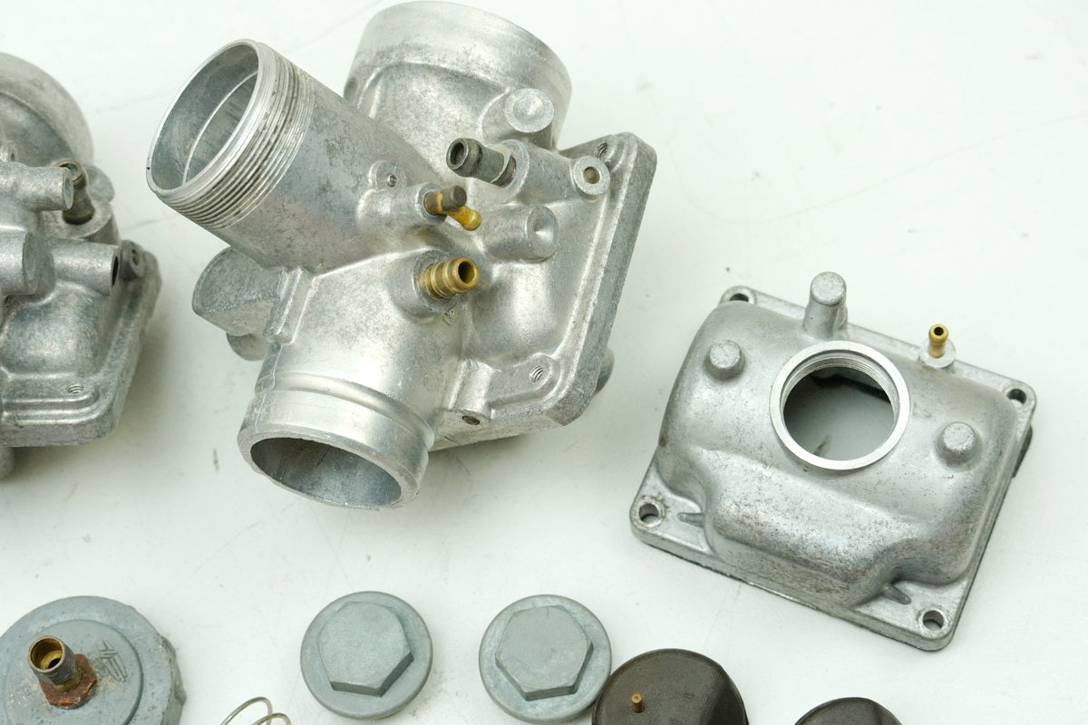 YAMAHA DS7 250 Vergaser Mikuni Gasschieber Vergaserdeckel ultraschallgereinigt