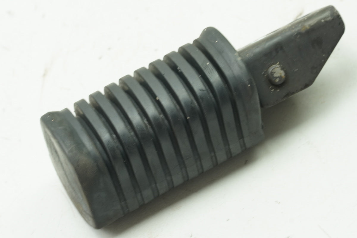 KAWASAKI Z 750 E KZ750E Footrest Pillion Right Rear Footrest Rubber Holder