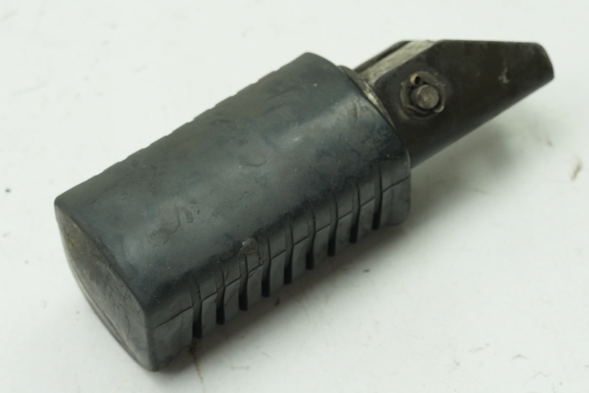 KAWASAKI Z 750 E KZ750E Footrest Pillion Right Rear Footrest Rubber Holder