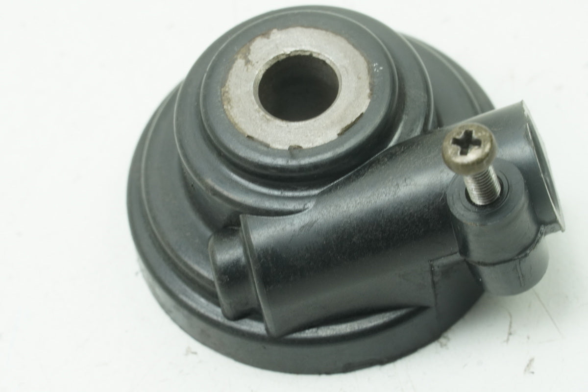 SUZUKI RG 125 NF12B GAMMA Tachoantrieb Tachoschnecke original (für Felge Tacho)