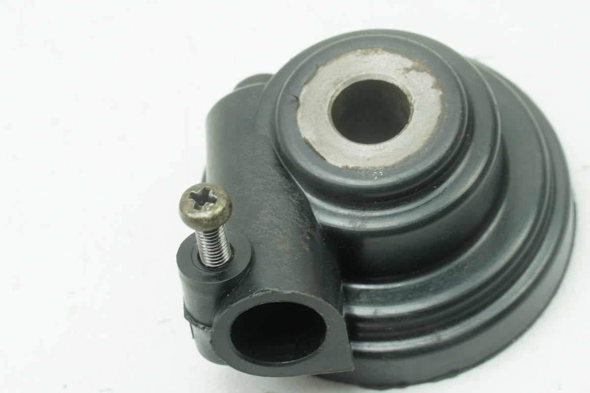 SUZUKI RG 125 NF12B GAMMA Tachoantrieb Tachoschnecke original (für Felge Tacho)