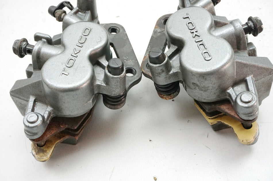 KAWASAKI ZR7 ZR750F Pinza de freno delantera Par Tokico Mordaza de freno