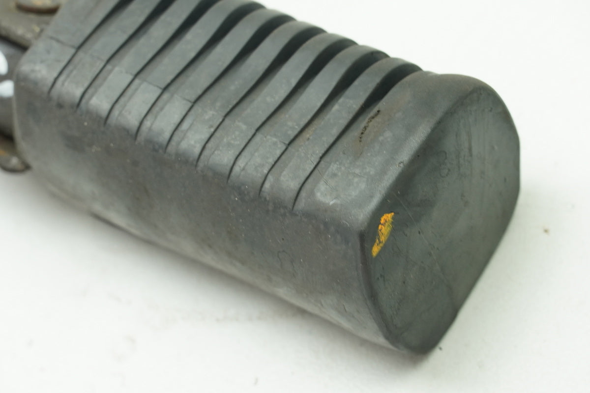 KAWASAKI Z 750 E KZ750E Footrest Pillion Left Rear Footrest Rubber Holder