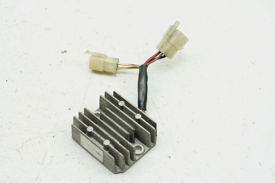 YAMAHA SR 250 3Y8 Regulador de corriente rectificador original (para motor eléctrico)