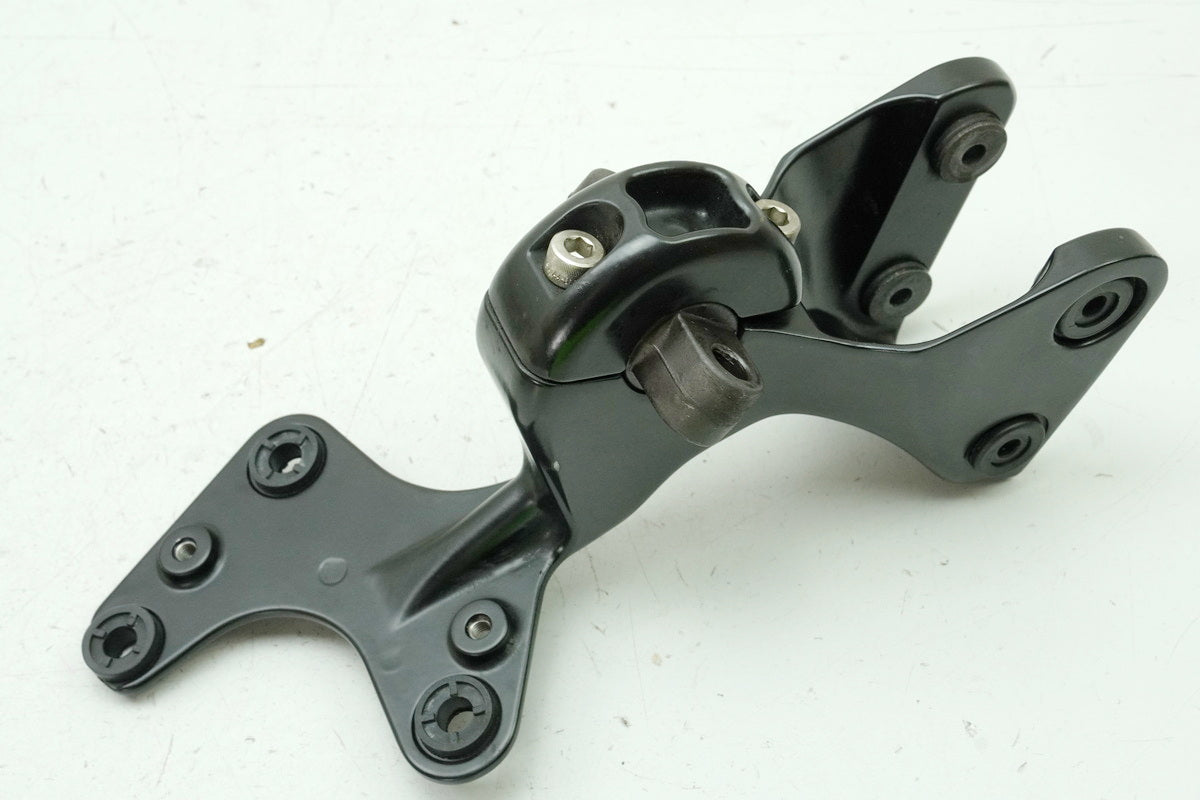 TRIUMPH SPEED TRIPLE 955 i 595 N Halterung für Tacho Scheinwerfer Lampenhalter