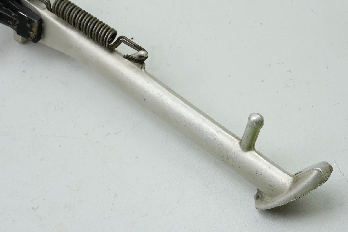 TRIUMPH SPEED TRIPLE 955 i 595 N Caballete lateral Soporte T2080771