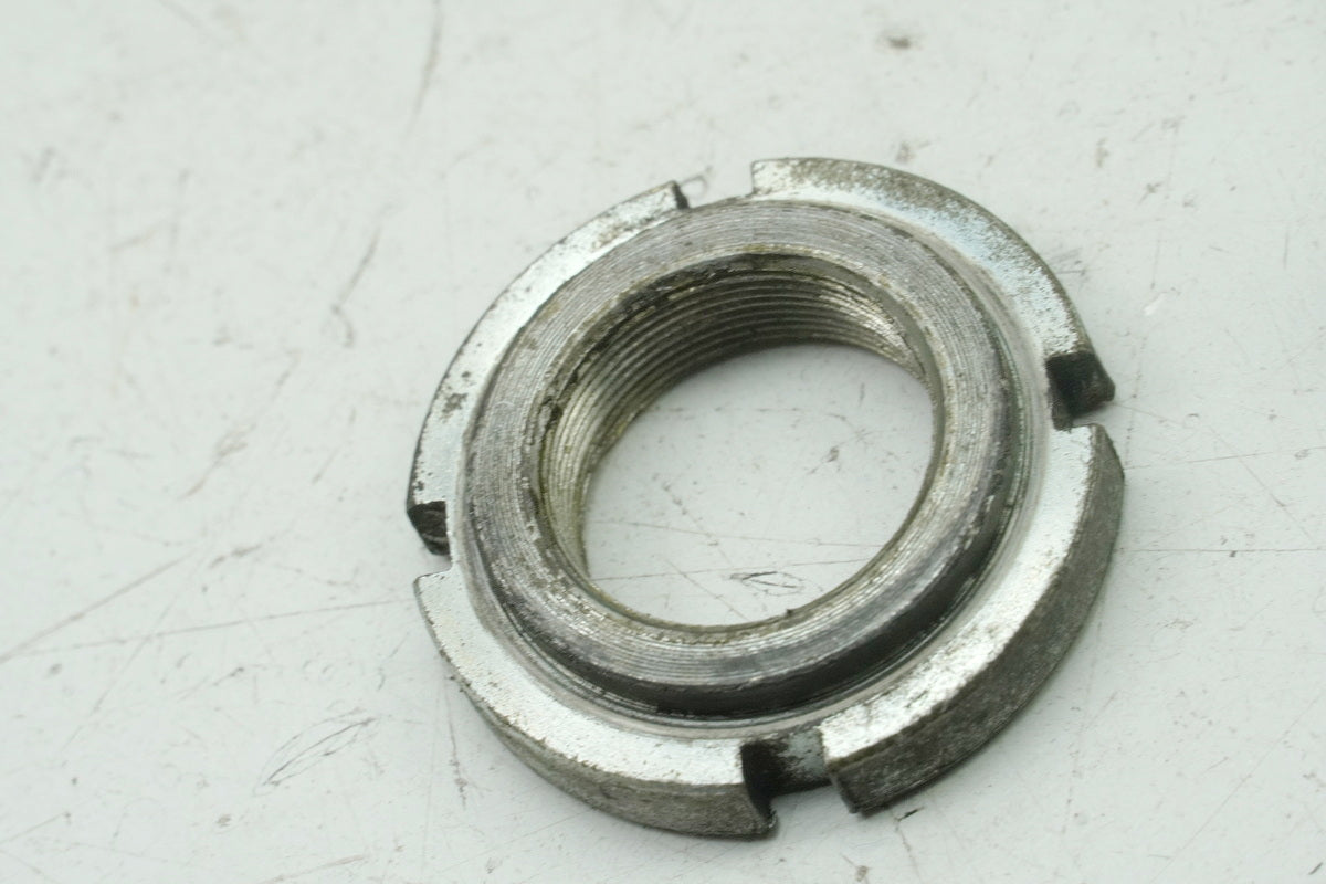 SUZUKI RG 125 NF12B GAMMA Mutter Sicherung Lenkkopf Schraube Gabelbrücke